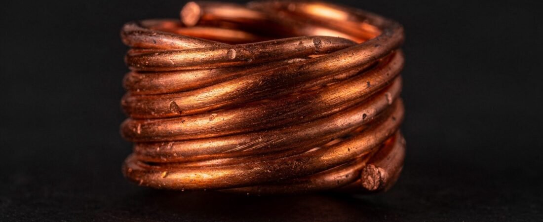 Cobre en la orgonita: por qué es el metal más importante