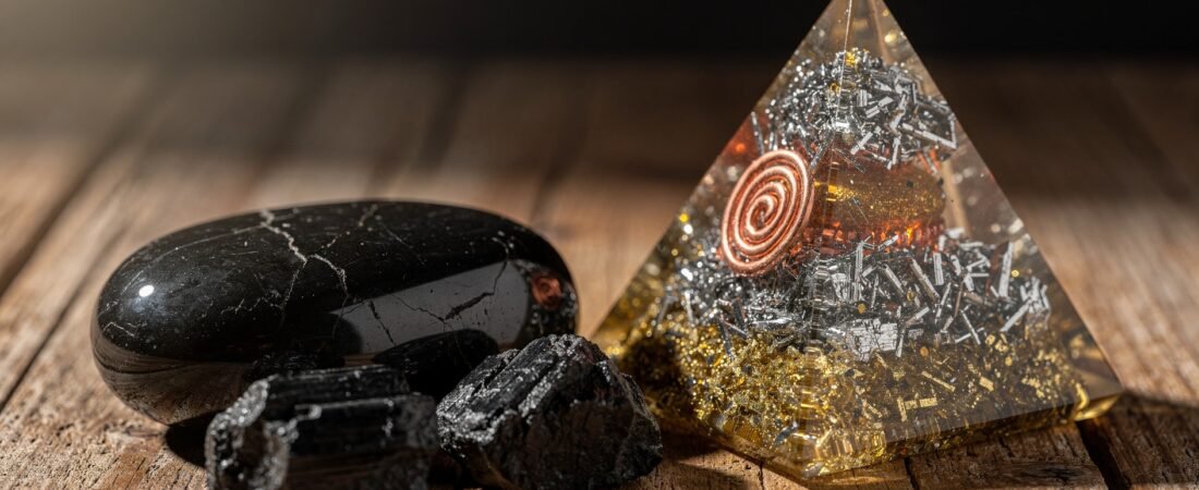 Shungite y Orgón — Cómo Potenciar tu Orgonita con Shungita